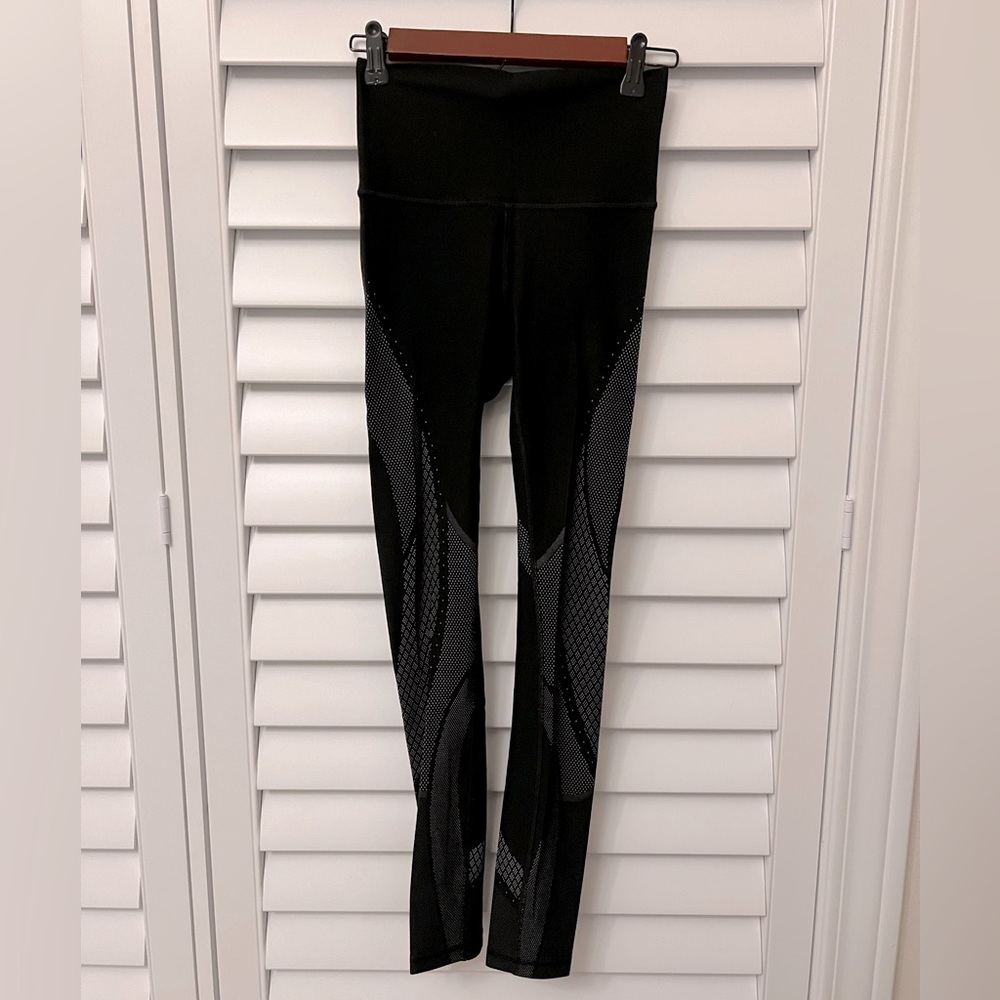 LULULEMON Limited Edition Leggings